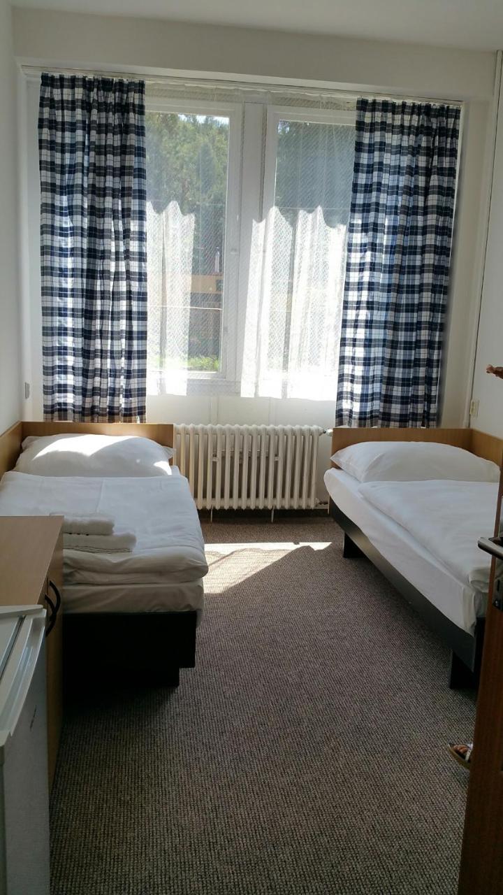 Hotel Hlaska Zlenice Bilik gambar