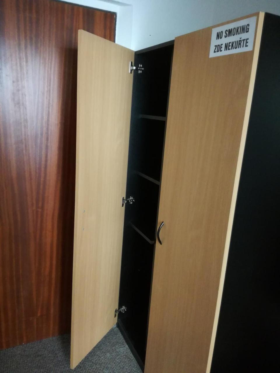 Hotel Hlaska Zlenice Bilik gambar